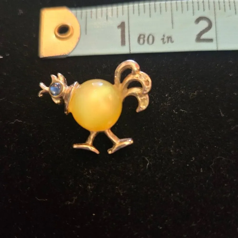 Vintage Walking Bird Pin Gold Yellow Stone Body Blue Rhinestone Brooch